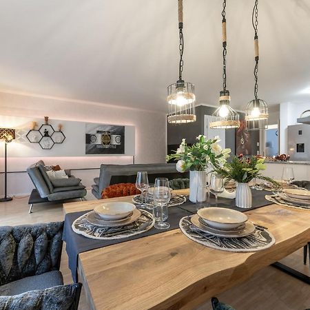 Alpenflair / Luxury / 100Qm / Work / Travel / Netflix Appartement Penzberg Buitenkant foto