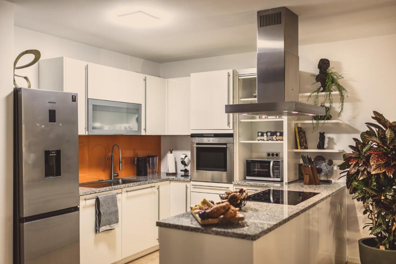 Alpenflair / Luxury / 100Qm / Work / Travel / Netflix Appartement Penzberg Buitenkant foto