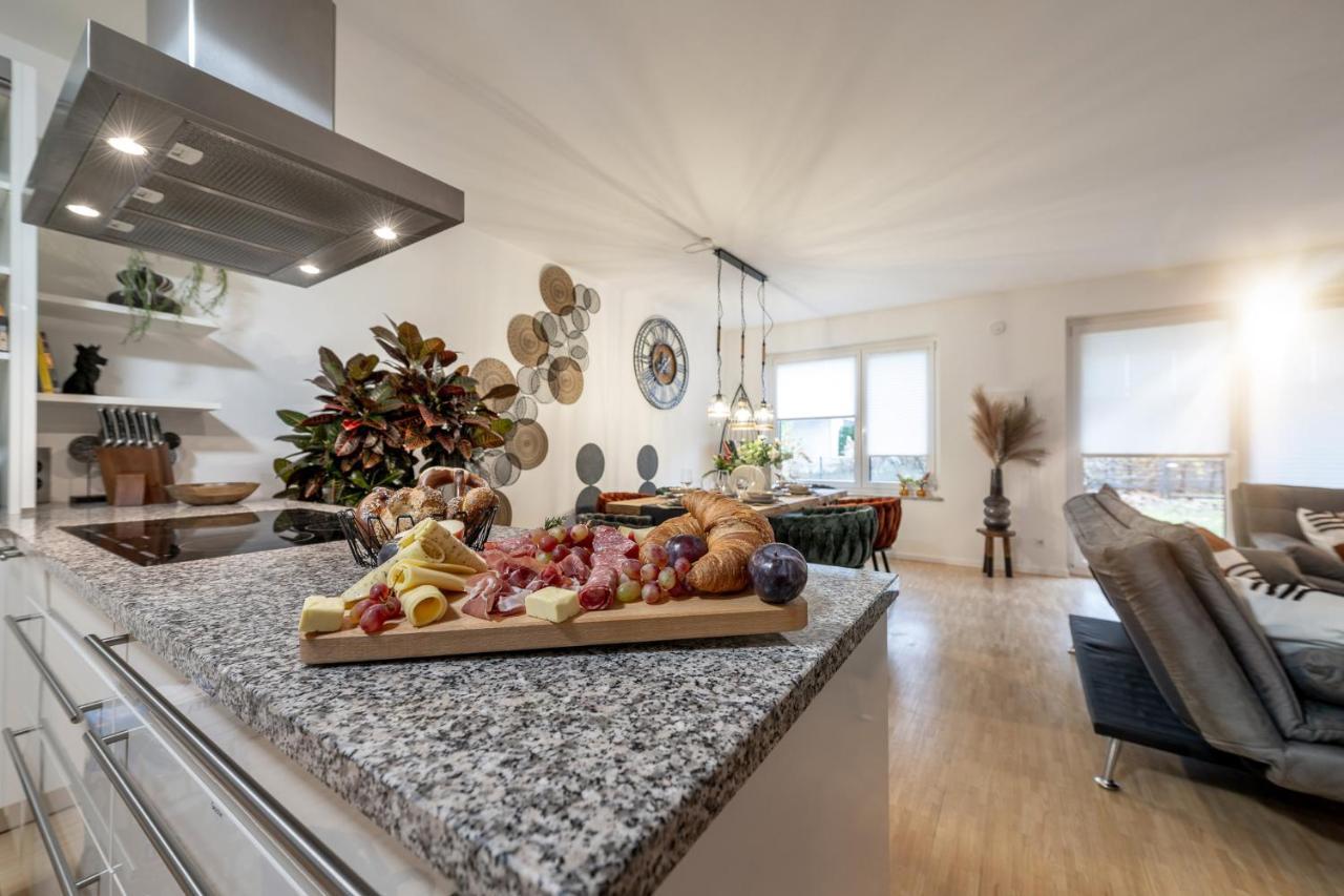 Alpenflair / Luxury / 100Qm / Work / Travel / Netflix Appartement Penzberg Buitenkant foto