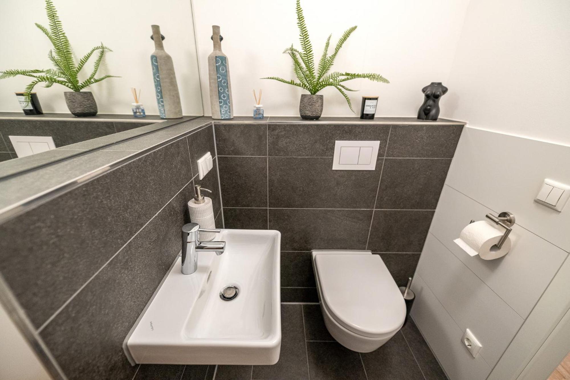 Alpenflair / Luxury / 100Qm / Work / Travel / Netflix Appartement Penzberg Buitenkant foto